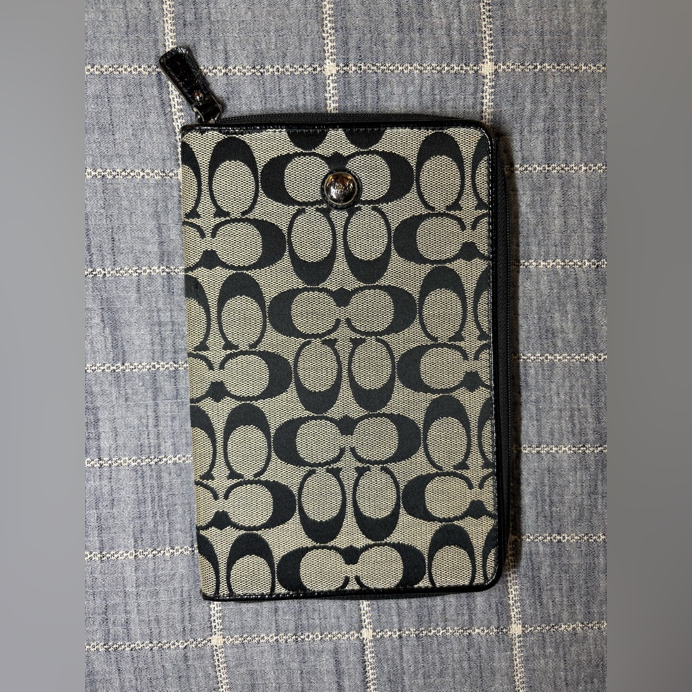 Coach Signature Canvas E-Reader Tablet Sleeve Zip Case Black Khaki Kindle iPad